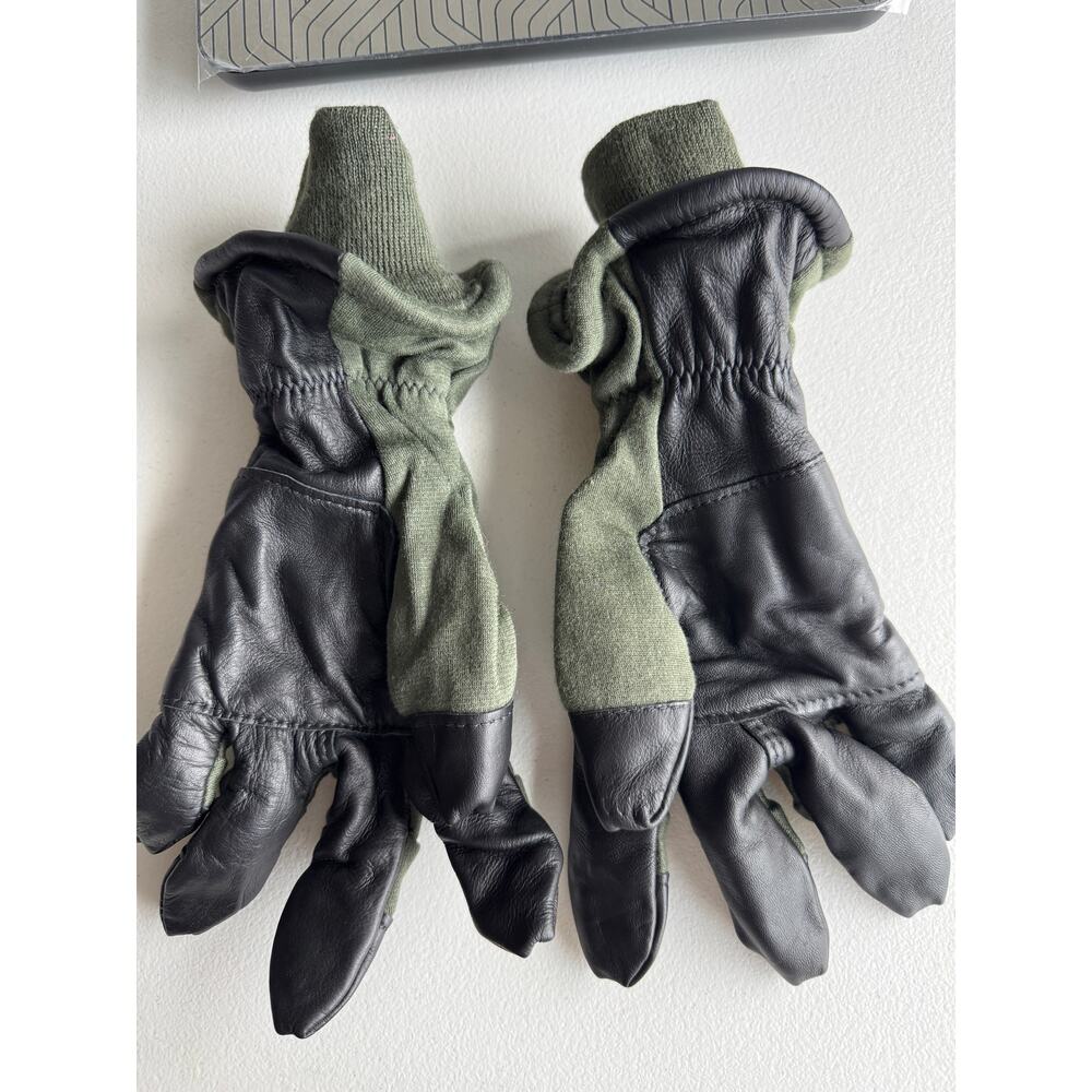 Intermediate Cold Flyers Glove Hau-15P 9 Gray